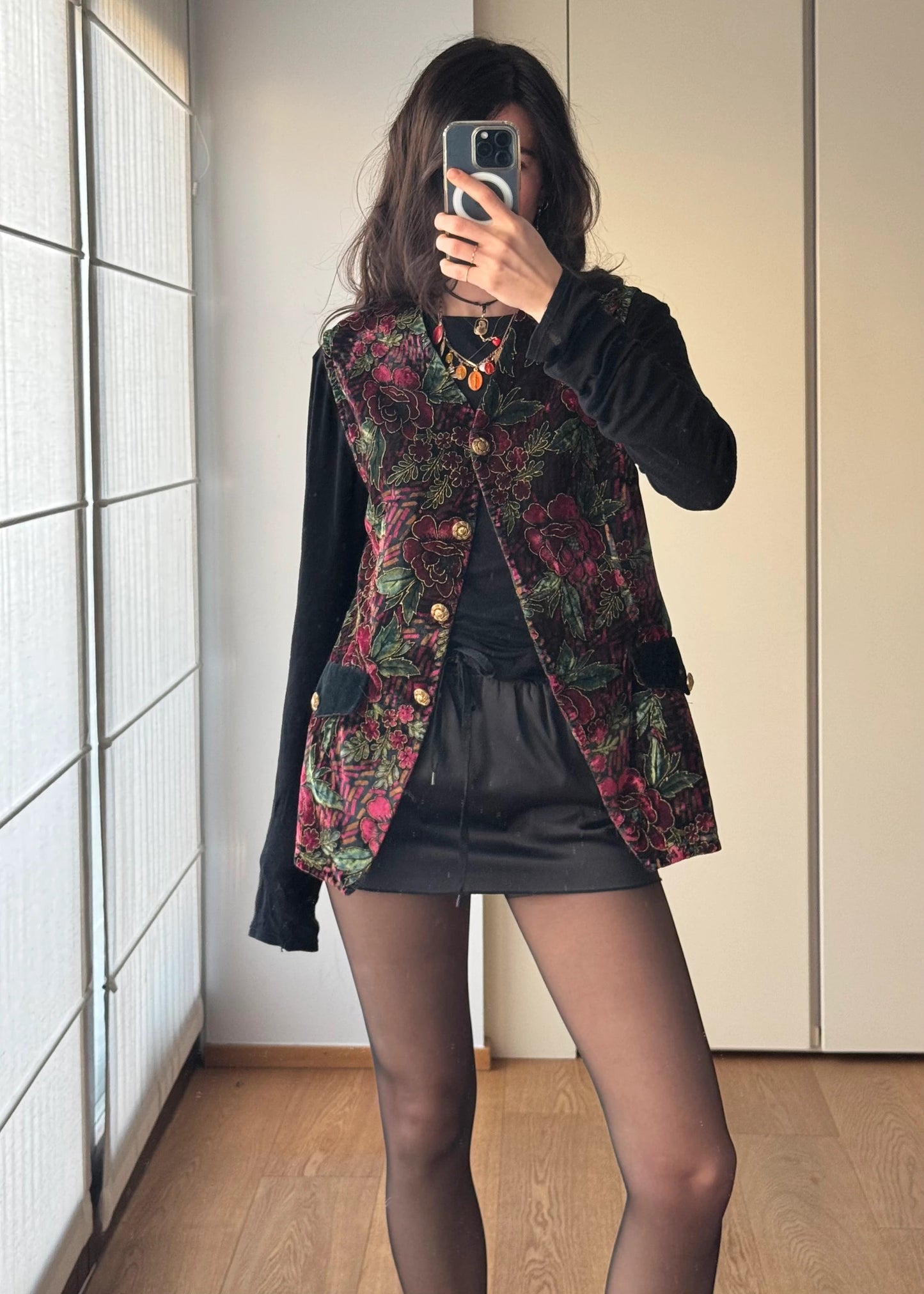 Gilet Vintage bordeaux e nero in Velluto Floreale