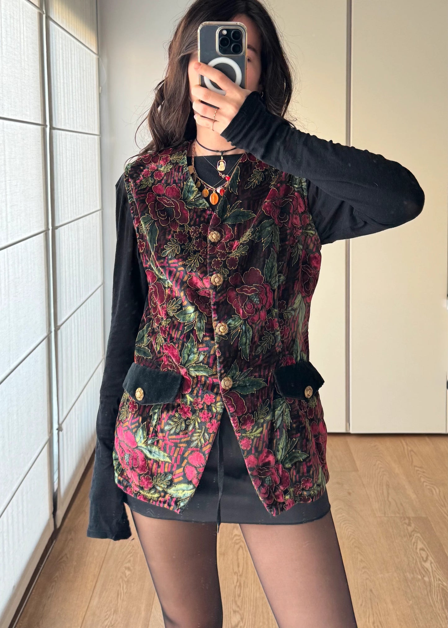 Gilet Vintage bordeaux e nero in Velluto Floreale
