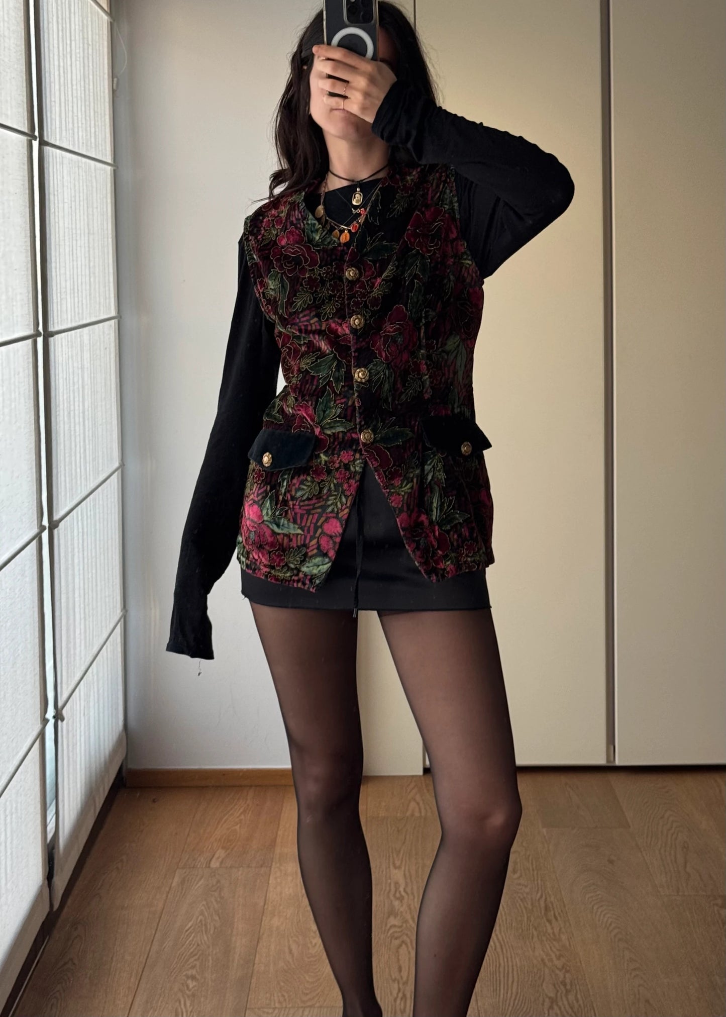 Gilet Vintage bordeaux e nero in Velluto Floreale